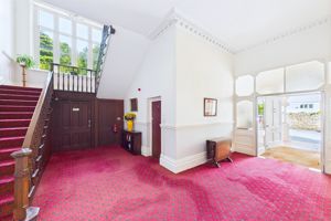 Communal area- click for photo gallery